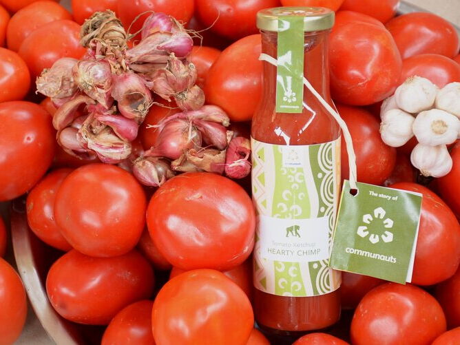 Uganda - Saucen lokal produziert, aus lokalen Produkten
